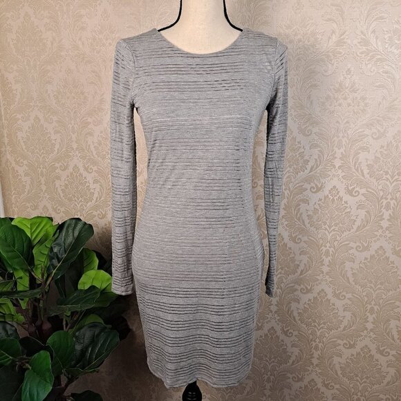 I State Size XS Gray Shift Dress Burnout Metallic Textured Stripes Long Sleeve - Picture 1 of 10